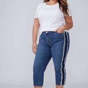 Lane Bryant Denim Jean Womens Size 22 Blue Fringe Crop Button Fly Raw Hem